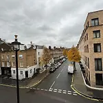 Spacious 1-Bed Central London Flat