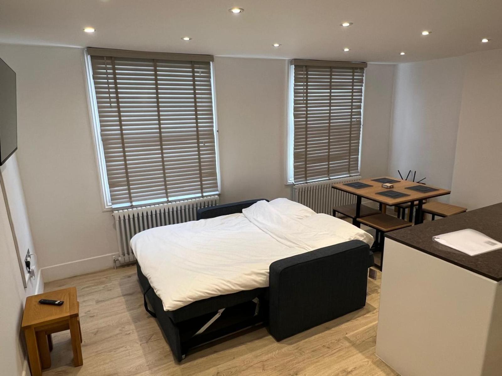 Spacious 1-bed Flat *